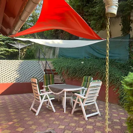 Ili Vendeghaz Holiday home *